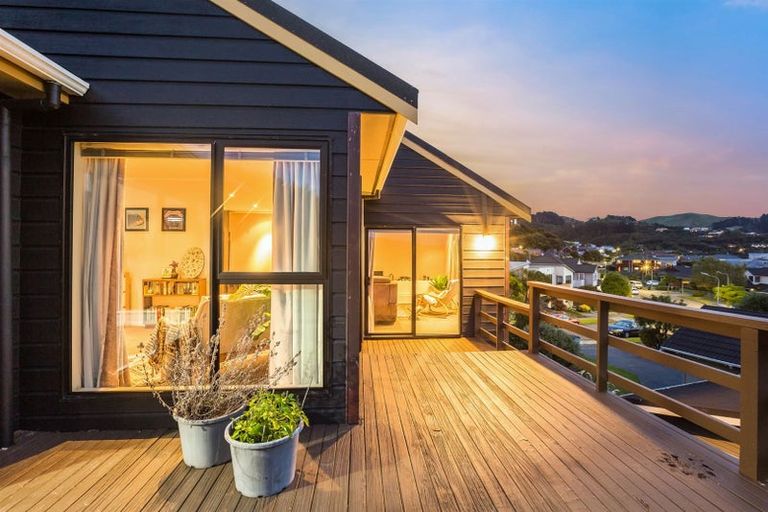 Photo of property in 14 Spyglass Lane, Whitby, Porirua, 5024