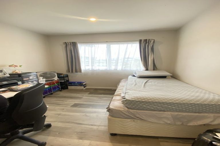Photo of property in 11 Raymond Grace Avenue, Huapai, Kumeu, 0810