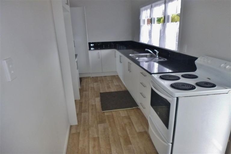 Photo of property in 43 Hallberry Road, Mangere East, Auckland, 2024