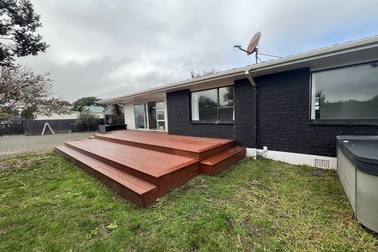 Photo of property in 11a Toi Street, Otaki Beach, Otaki, 5512