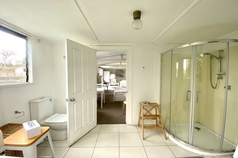 Photo of property in 147 Forest Hill Road, Henderson, Auckland, 0612