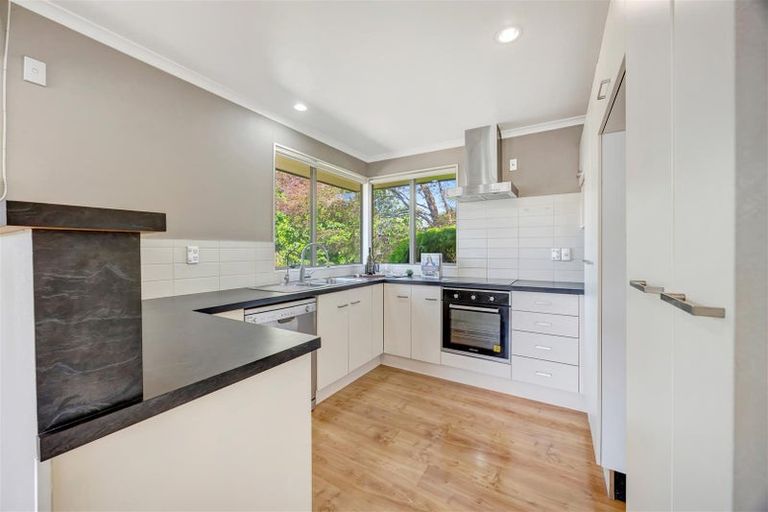 Photo of property in 7 Surrey Lane, Glenview, Hamilton, 3206