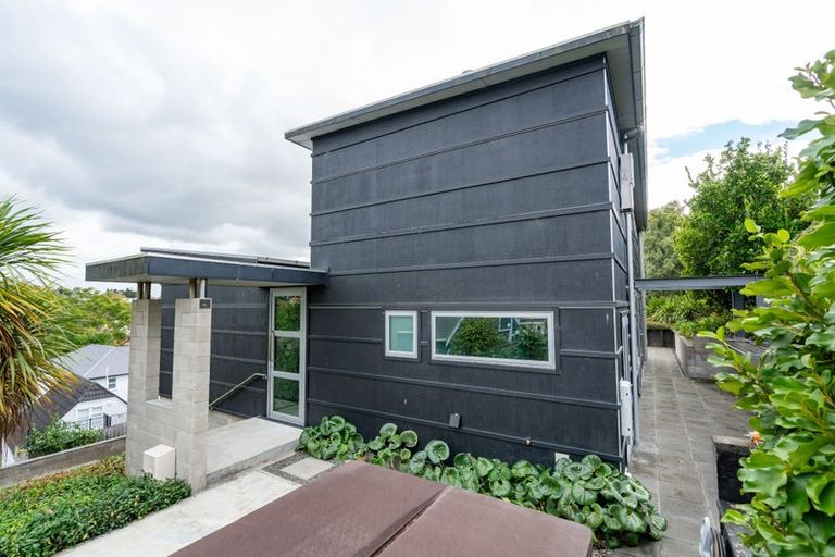 Photo of property in 34b Banbury Crescent, Fairfield, Hamilton, 3214