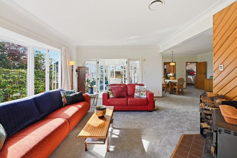 Photo of property in 22 Selwyn Road, Lynmore, Rotorua, 3010
