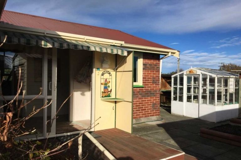 Photo of property in 18 Manchester Street, Tinwald, Ashburton, 7700