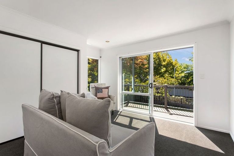 Photo of property in 10 Winslow Street, Burnside, Christchurch, 8053