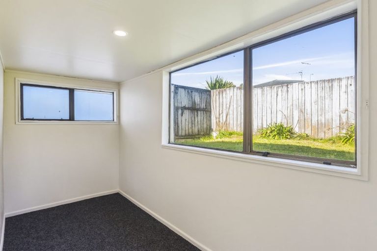 Photo of property in 50 Langdale Avenue, Paraparaumu, 5032