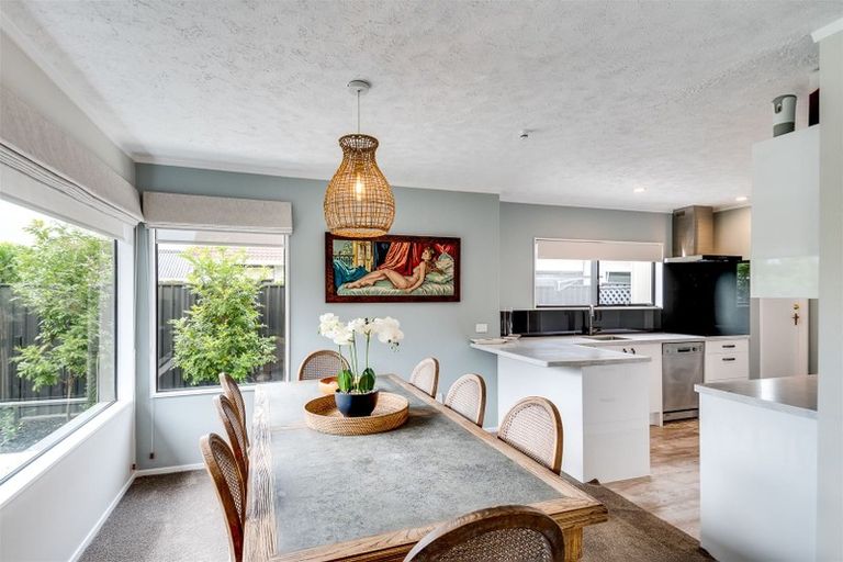 Photo of property in 24 Hetley Crescent, Taradale, Napier, 4112