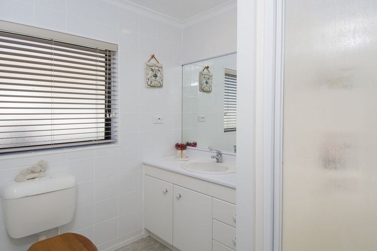 Photo of property in 1 Kochia Avenue, Pyes Pa, Tauranga, 3112
