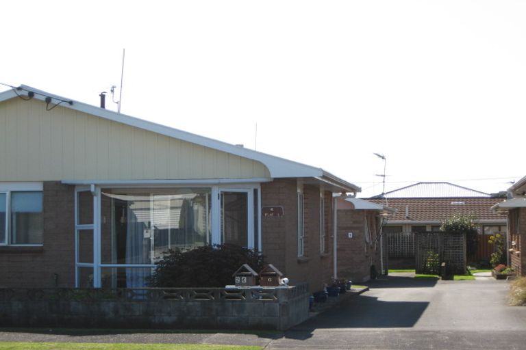 Photo of property in 2/6 Webster Street, Westown, New Plymouth, 4310