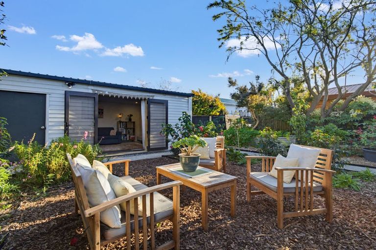 Photo of property in 1/50 Croydon Street, Sydenham, Christchurch, 8023