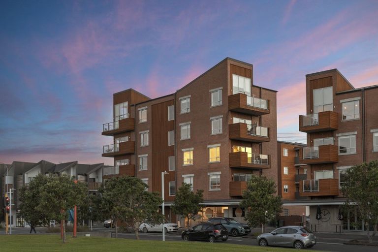 Photo of property in 201/160a Hobsonville Point Road, Hobsonville, Auckland, 0616