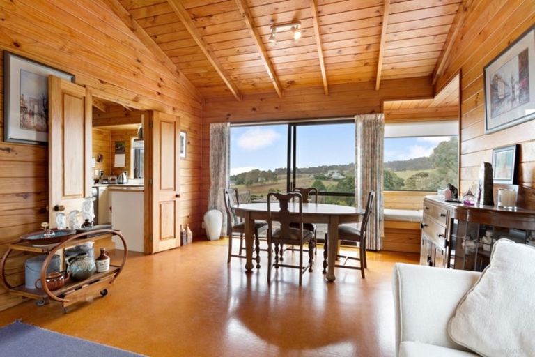 Photo of property in 39 Pipitiwai Drive, Helensville, Kaukapakapa, 0871