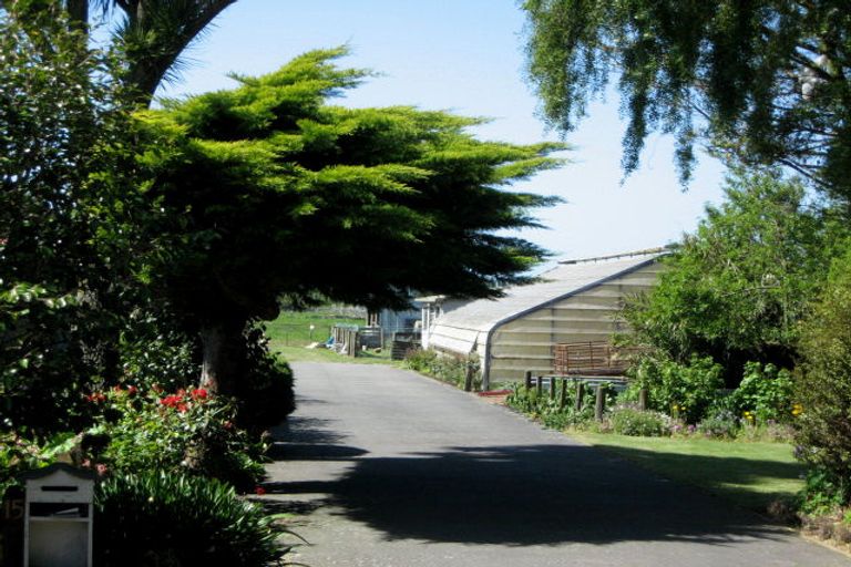 Photo of property in 15 Cunliffe Road, Redwood, Christchurch, 8051