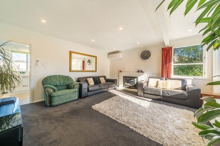 Photo of property in 6 Routley Crescent, Elderslea, Upper Hutt, 5018