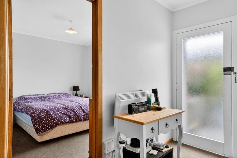 Photo of property in 2/497 Beach Road, Murrays Bay, Auckland, 0630
