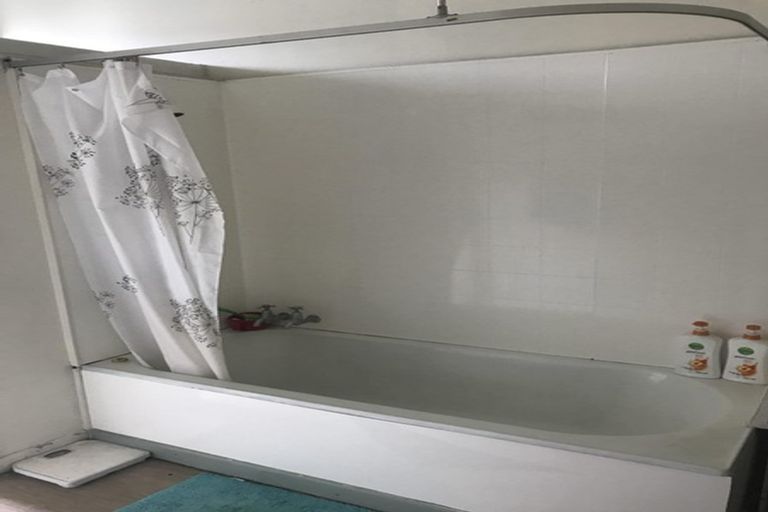 Photo of property in 2/1053 Colombo Street, St Albans, Christchurch, 8014