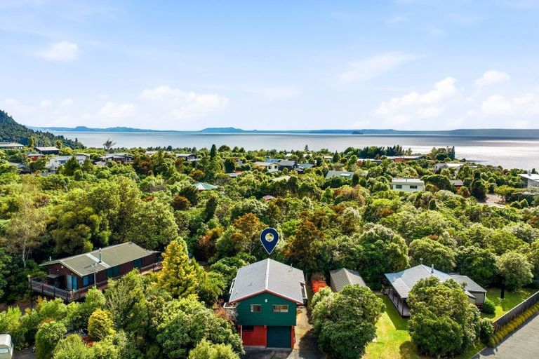 Photo of property in 2/10 Pikikotuku Place, Kuratau, Turangi, 3381