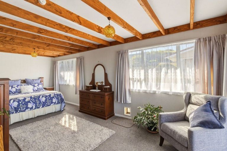 Photo of property in 172 Karaka Street, Castlecliff, Whanganui, 4501