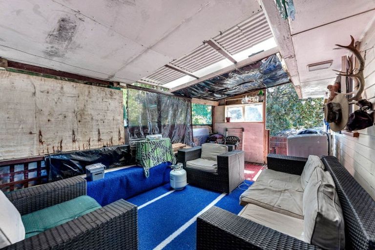 Photo of property in 87 Smythe Road, Henderson, Auckland, 0612