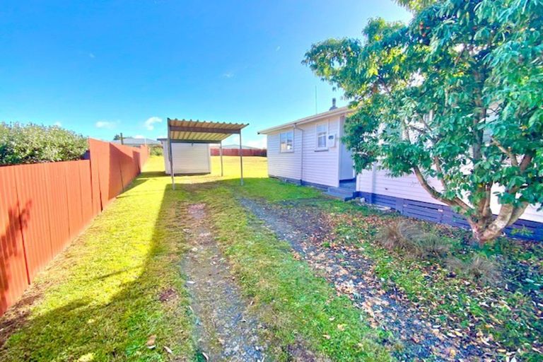 Photo of property in 16 Crathie Crescent, Tokoroa, 3420