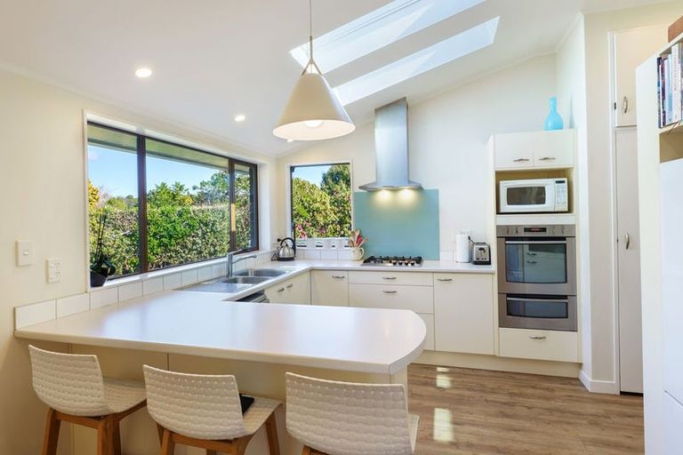 Photo of property in 428 Te Moana Road, Waikanae, 5036