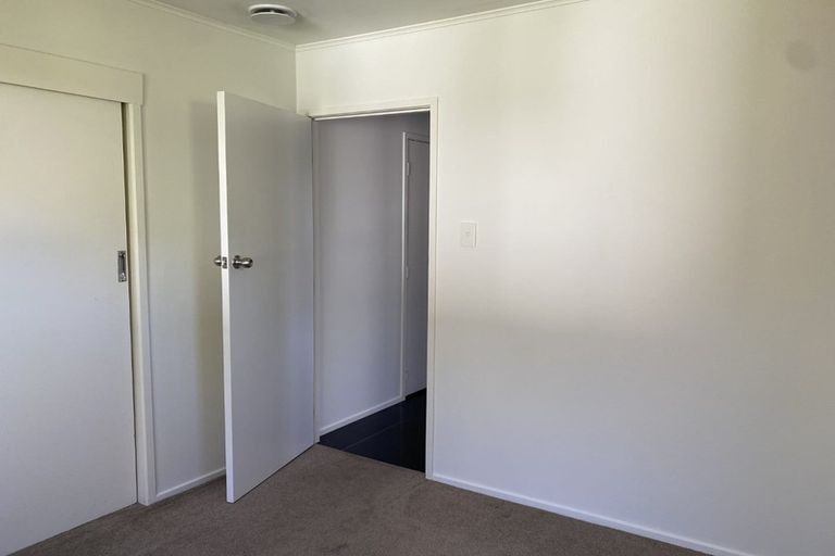 Photo of property in 7 Lewisham Street, Highland Park, Auckland, 2010