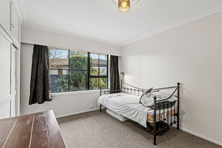 Photo of property in 24 Heathglen Avenue, Parklands, Christchurch, 8083
