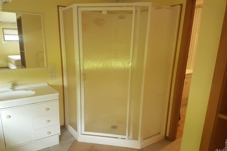Photo of property in 155 Rockell Road, Whananaki, Hikurangi, 0181