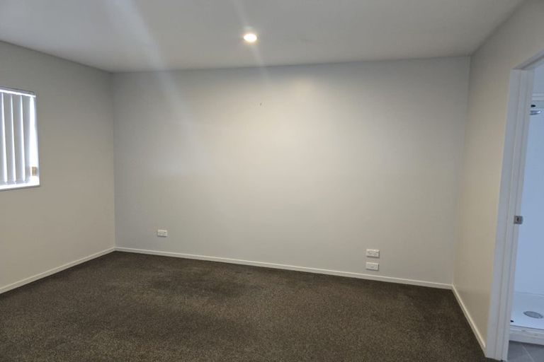 Photo of property in 64 Popokatea Drive, Takanini, 2112