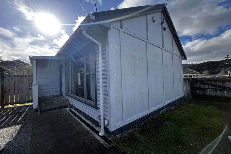 Photo of property in 4- 6 Speedy Street, Stokes Valley, Lower Hutt, 5019