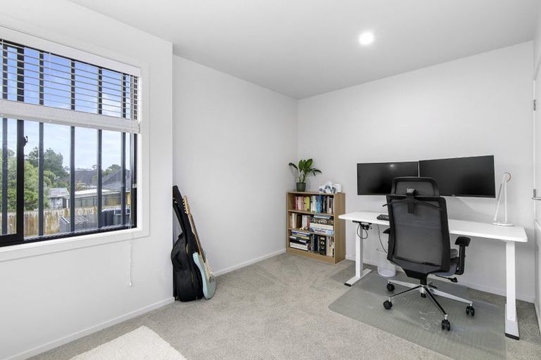 Photo of property in 4/338 Oxford Terrace, Avalon, Lower Hutt, 5011