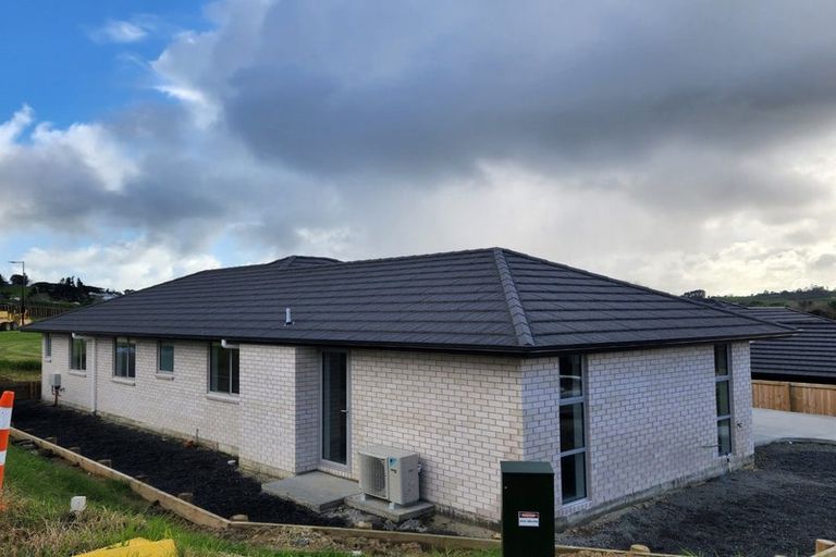 Photo of property in 24 Urumaraki Avenue, Helensville, 0800