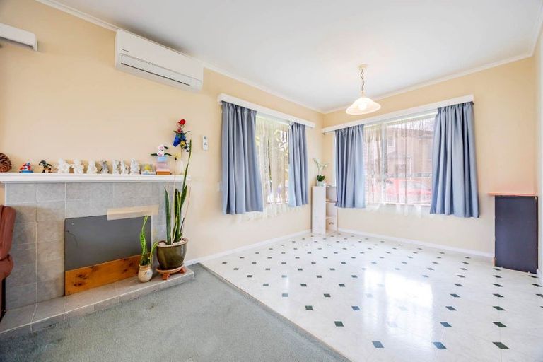 Photo of property in 2/1 Meadowvale Avenue, Forrest Hill, Auckland, 0620