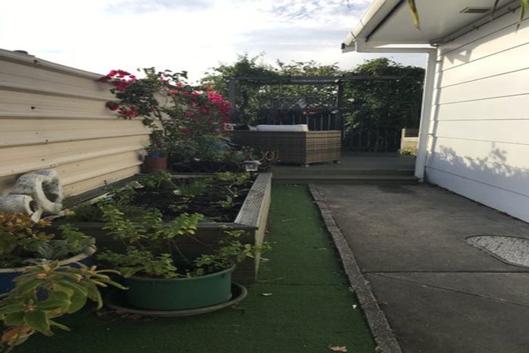 Photo of property in 2/41 Carnarvon Street, Gisborne, 4010