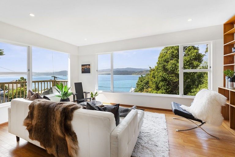 Photo of property in 20 Newport Terrace, Seatoun, Wellington, 6022