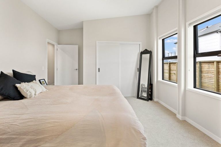 Photo of property in 8 Ngaroma Crescent, Whitianga, 3510