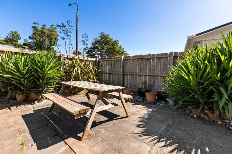 Photo of property in 9 Regent Place, Blagdon, New Plymouth, 4310