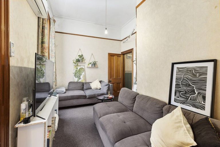 Photo of property in 97 Webb Street, Mount Cook, Wellington, 6011