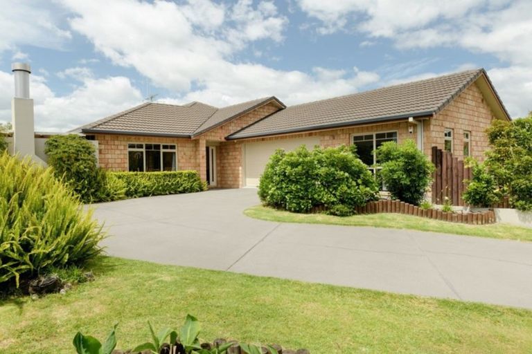 Photo of property in 27 Sovereign Drive, Papamoa Beach, Papamoa, 3118