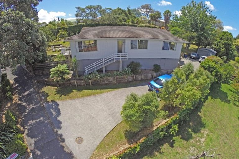 Photo of property in 12 Glenbervie Crescent, Massey, Auckland, 0614