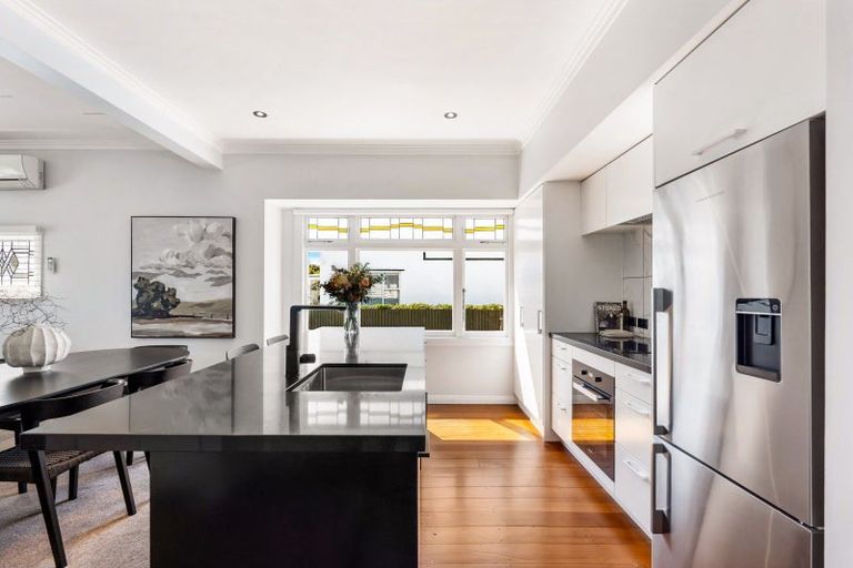 Photo of property in 18 Higgins Street, Marewa, Napier, 4110