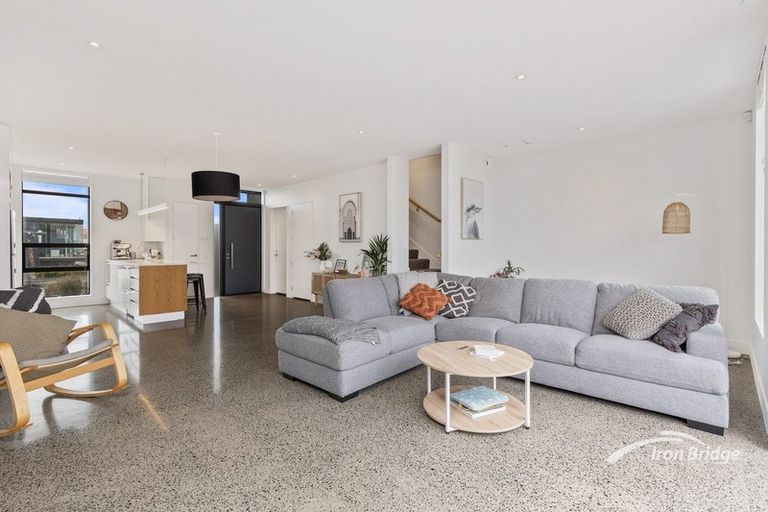 Photo of property in 252 Hobsonville Point Road, Hobsonville, Auckland, 0616