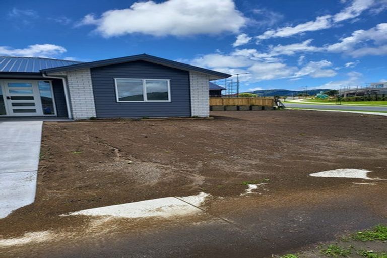 Photo of property in 6 Kohekohe Drive, Owhata, Rotorua, 3010