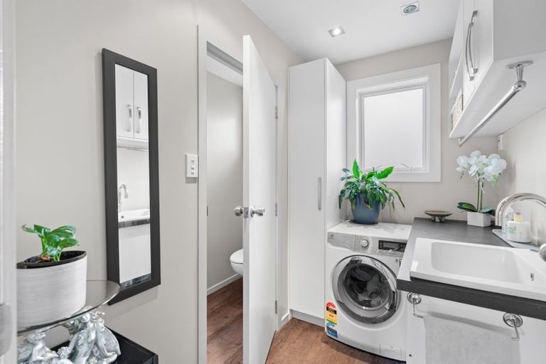 Photo of property in 25 Hillcrest Place, Avonhead, Christchurch, 8042