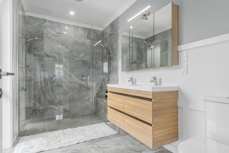 Photo of property in 6 Arapipi Way, Peka Peka, Waikanae, 5391