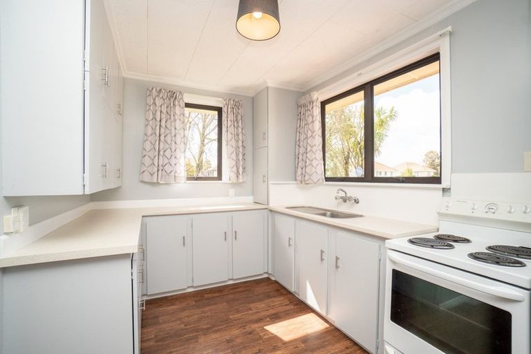 Photo of property in 12 Rochester Street, Awapuni, Palmerston North, 4412