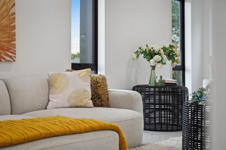 Photo of property in 12 Kurnell Drive, Botany Downs, Auckland, 2010