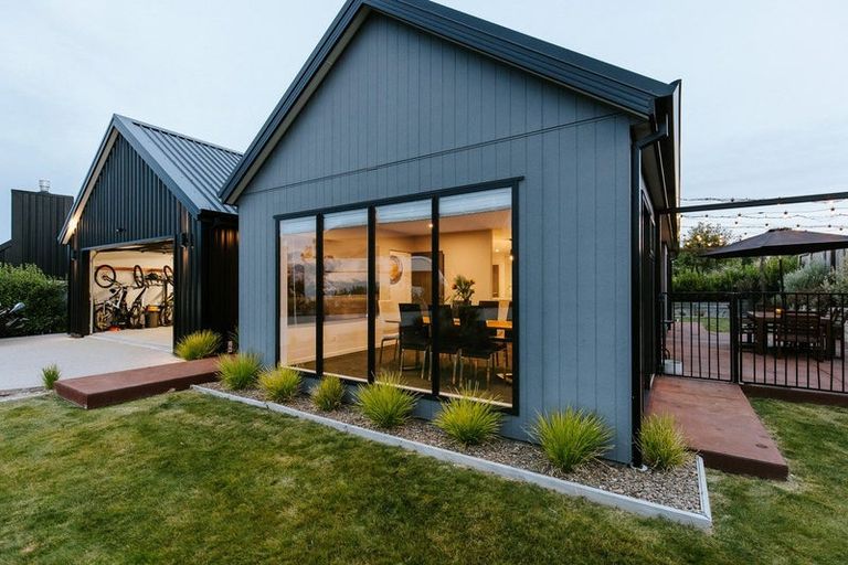 Photo of property in 24 Robrosa Street, Wanaka, 9305