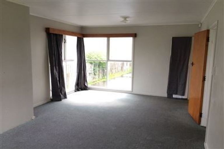 Photo of property in 5 Dennis Road, Papatoetoe, Auckland, 2025